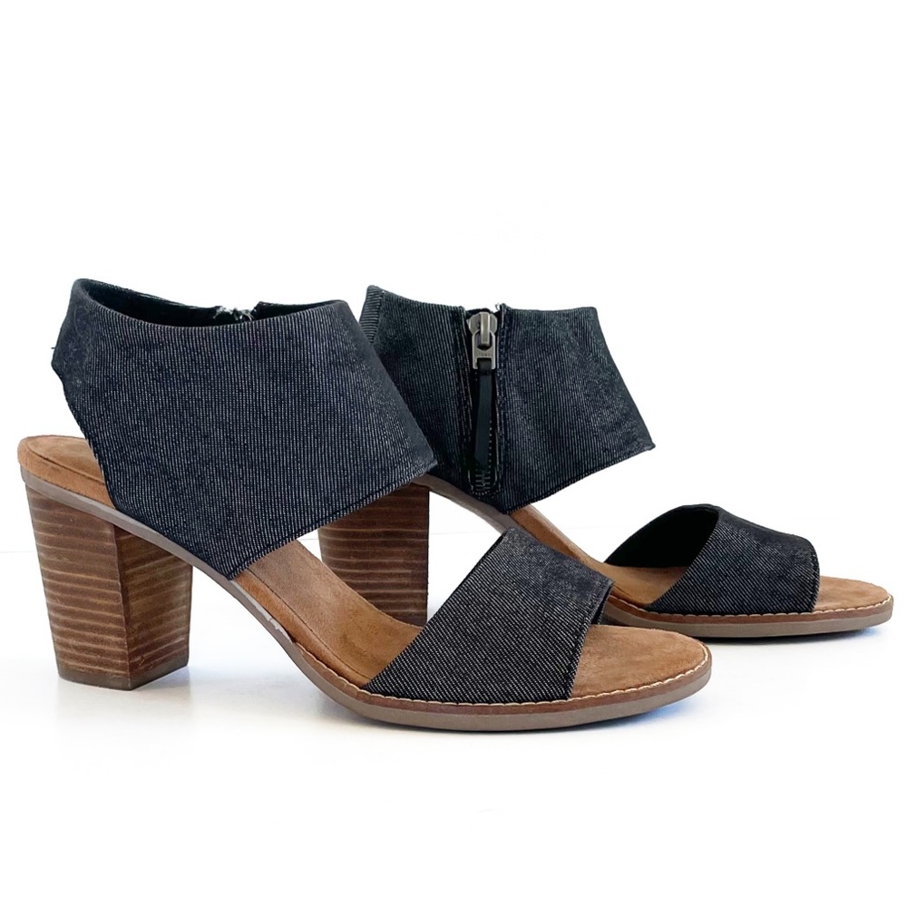 Toms Majorca Block Heel Sandals in Size 9 Blue Denim Double Minimalist Straps